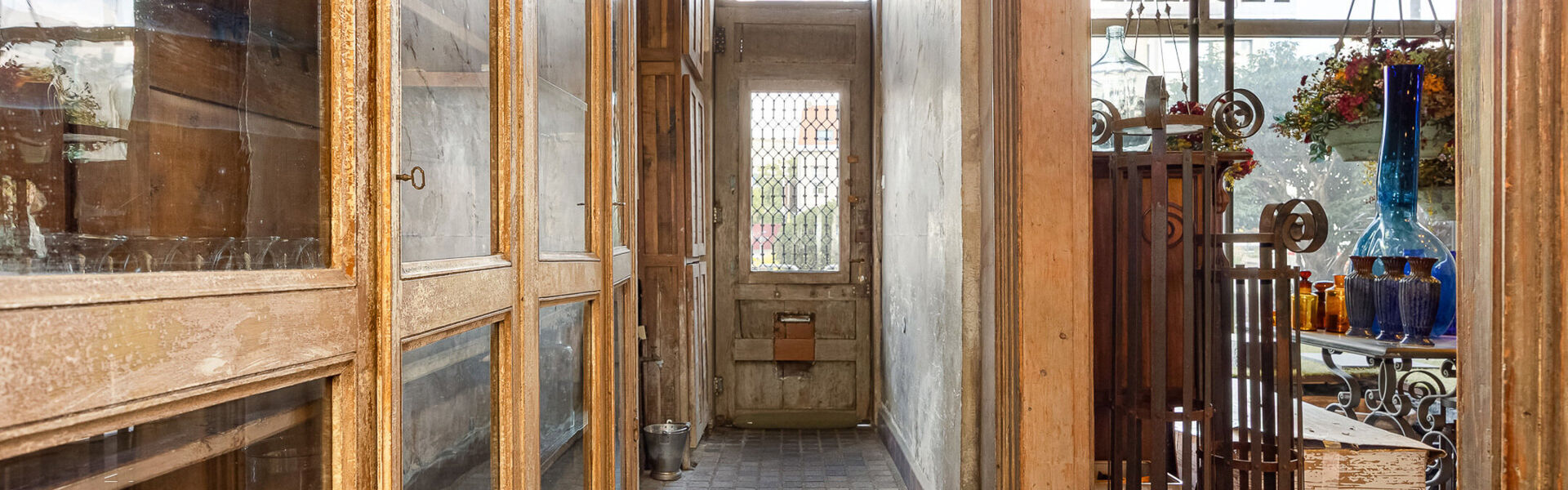 Gebouw voor gemengd gebruik te koop in Sint-Niklaas