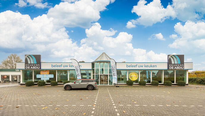 Baanwinkel te koop in Waasmunster