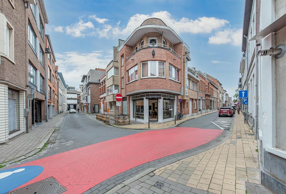 Appartementsgebouw te koop in Sint-Niklaas