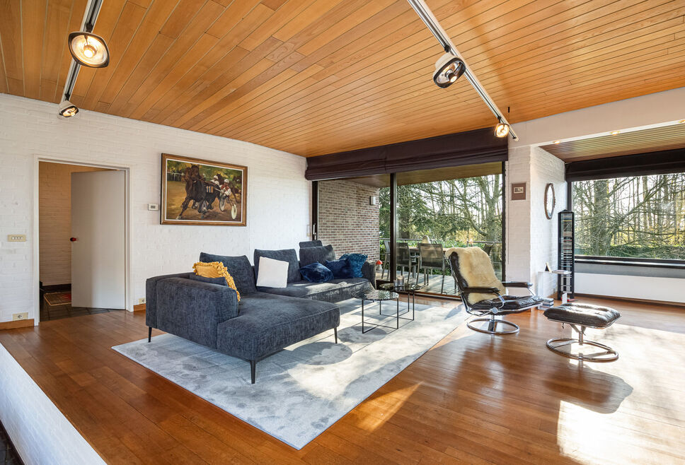 Buitengewoon huis te koop in Waasmunster