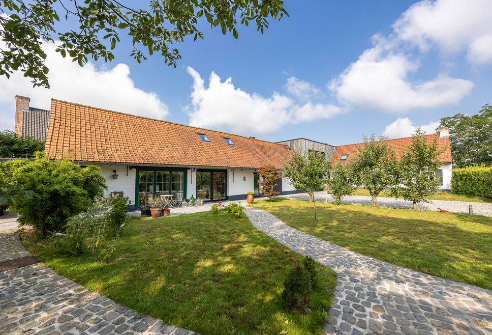 Gebouw voor gemengd gebruik te koop in Lokeren